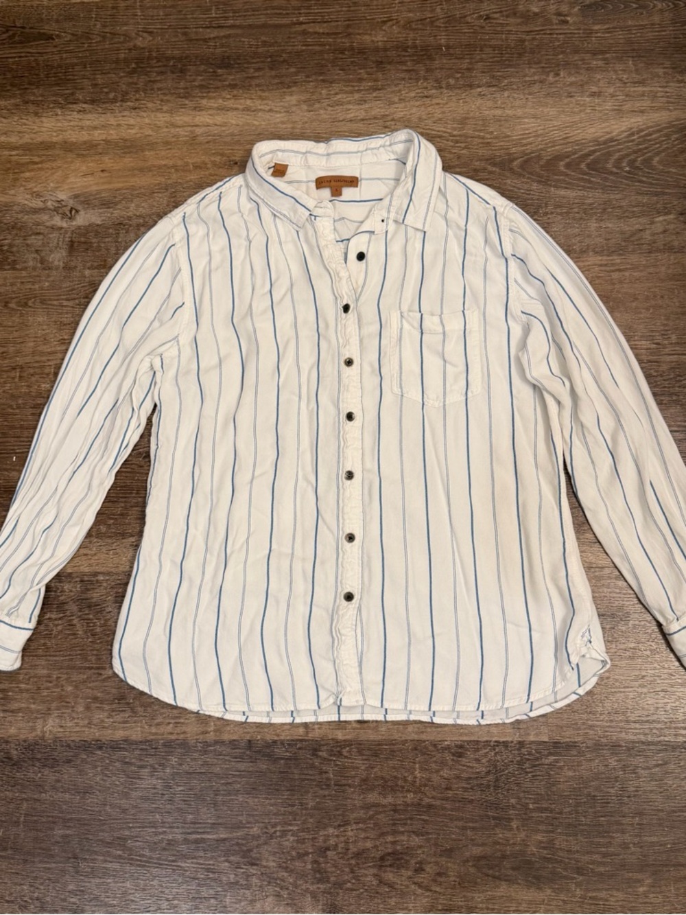 JACHS Girlfriend White Button-Up Shirt with Blue Pinstripes